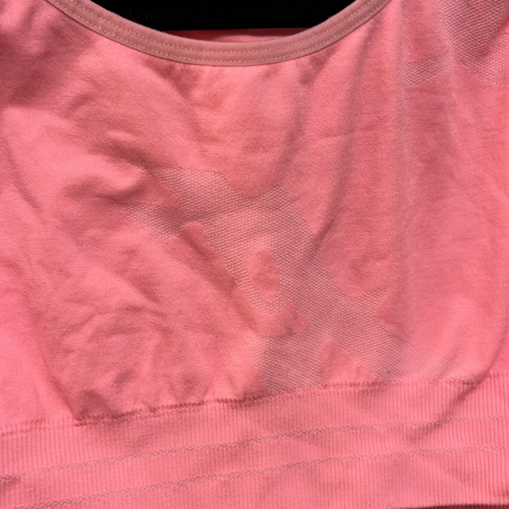 Comfy sports bra! - Picture 2 of 3